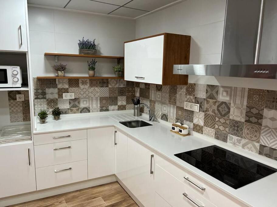 Agradable Casa Familiar En Pliego. 아파트 외부 사진