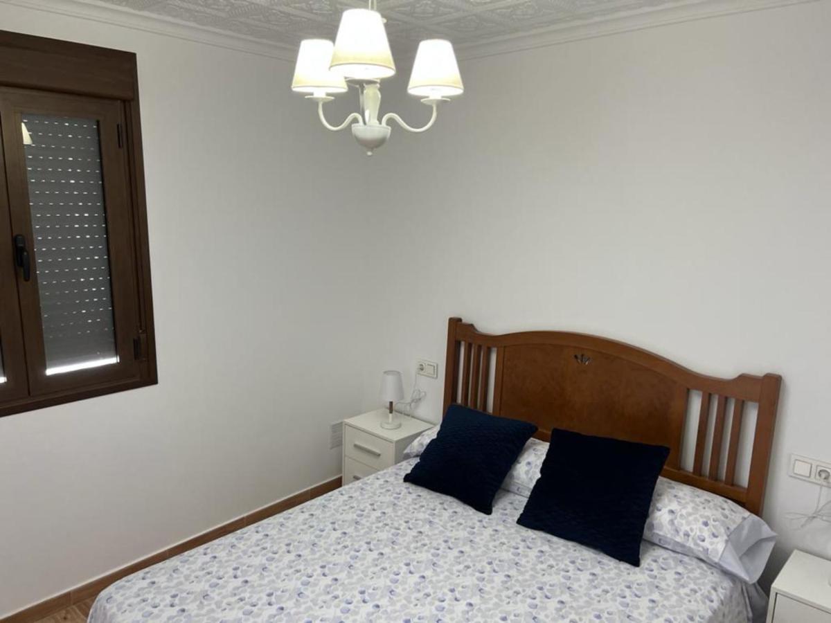 Agradable Casa Familiar En Pliego. 아파트 외부 사진